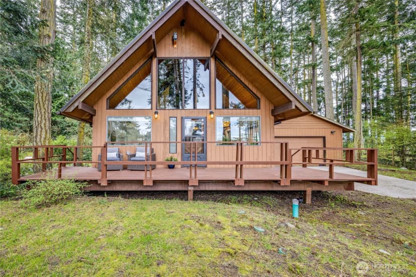 Property photo for 80 Vancouver Drive, Port Townsend photo 2