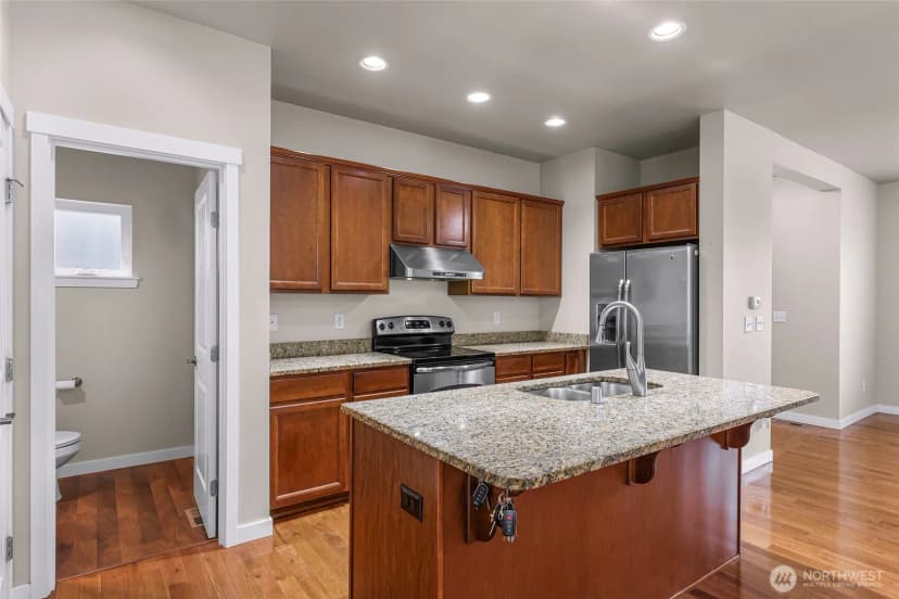 Property photo for 336 Tremont Avenue, Bellingham photo 11