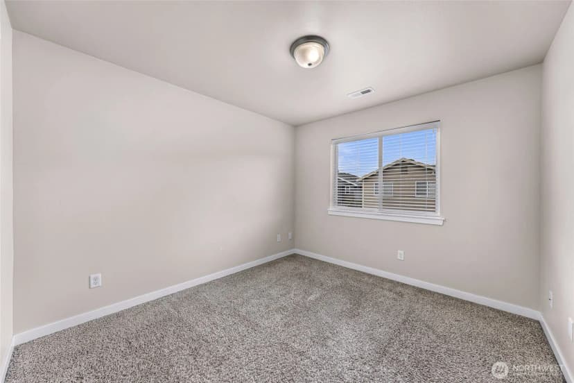 Property photo for 336 Tremont Avenue, Bellingham photo 15