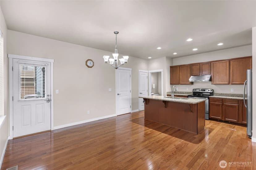 Property photo for 336 Tremont Avenue, Bellingham photo 9