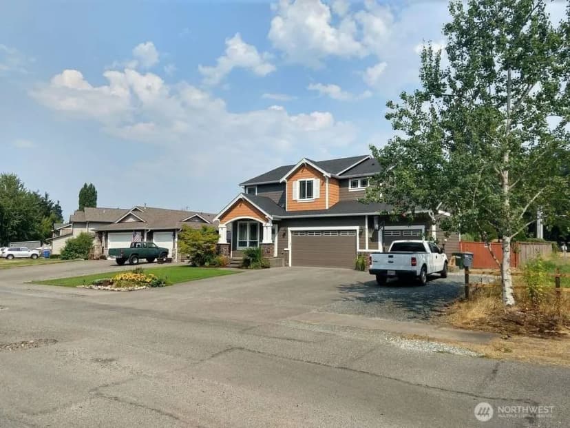 Property photo for 14311 120th Ave Court E, Puyallup photo 8