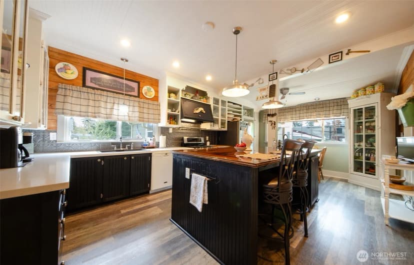 Property photo for 204 W Harris Avenue, Oakville photo 9