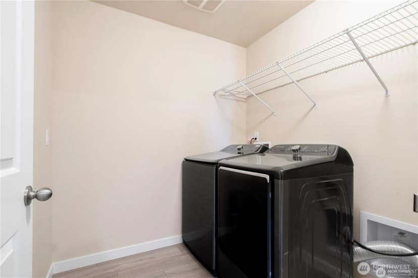Property photo for 23827 Se 115th Place Se, Kent photo 16