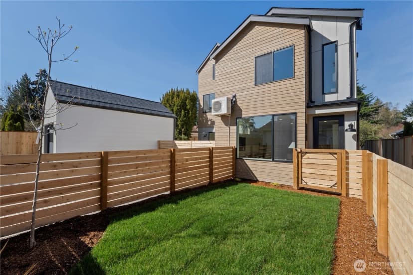 Property photo for 10332 14th Avenue Nw, Seattle photo 3