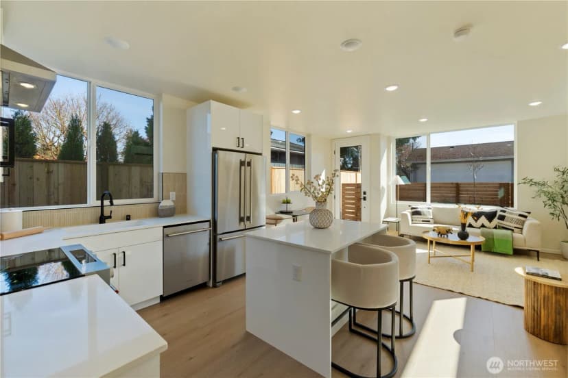 Property photo for 10332 14th Avenue Nw, Seattle photo 6