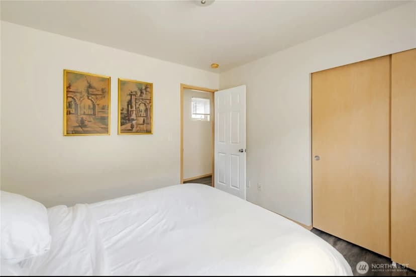 Property photo for 10047 17th Avenue Sw, Seattle photo 22