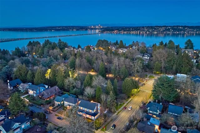 Property photo for 2736 34th Avenue S, Seattle