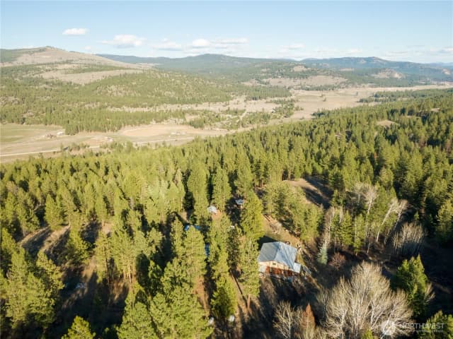 Property photo for 266 Bluebell Lane, Tonasket photo 4