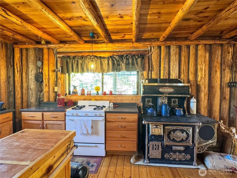 Property photo for 266 Bluebell Lane, Tonasket photo 16