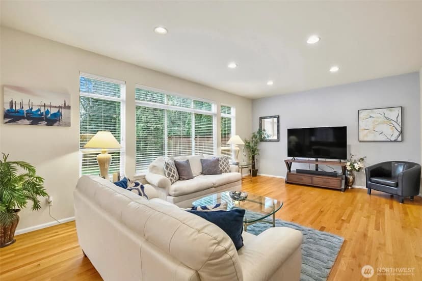 Property photo for 17401 33rd Drive Se, Bothell photo 19