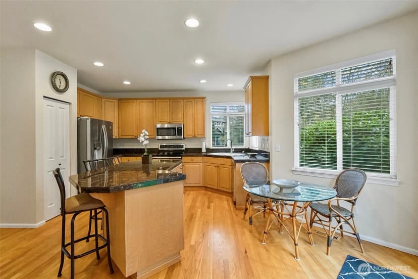 Property photo for 17401 33rd Drive Se, Bothell photo 12