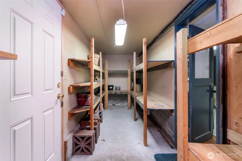 Property photo for 555 Galer Street, Seattle photo 33