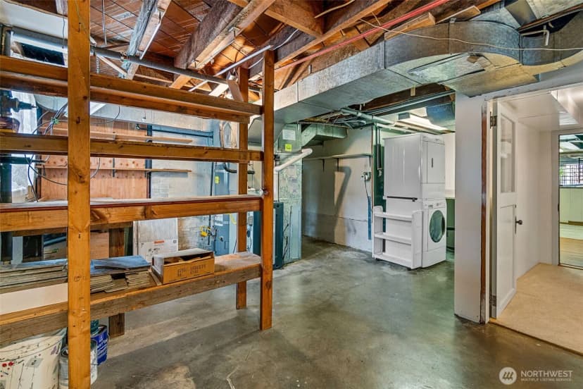 Property photo for 555 Galer Street, Seattle photo 35
