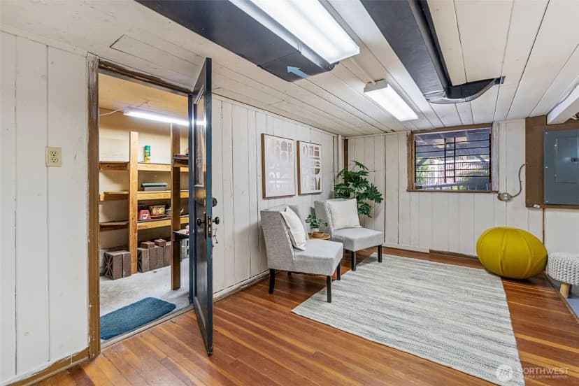 Property photo for 555 Galer Street, Seattle photo 31