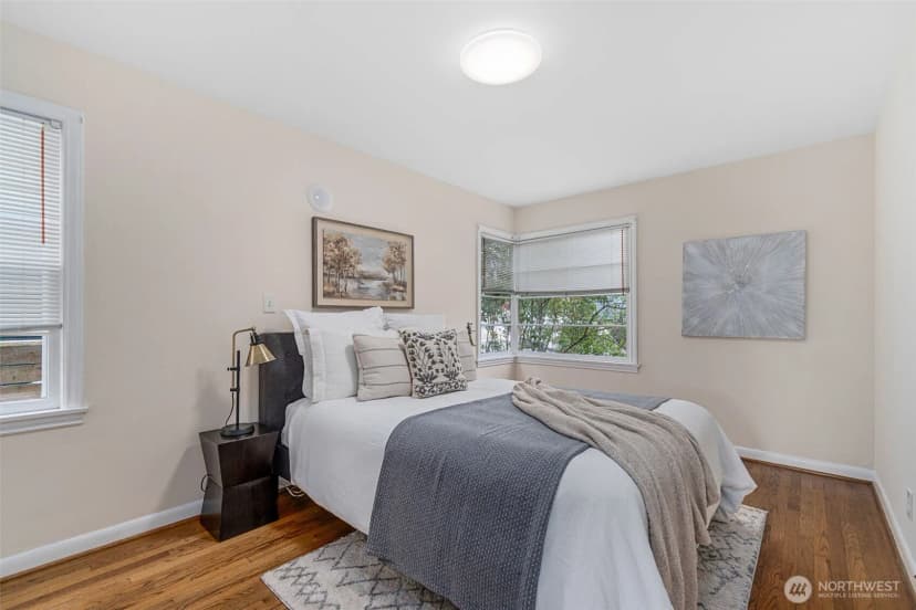 Property photo for 555 Galer Street, Seattle photo 15