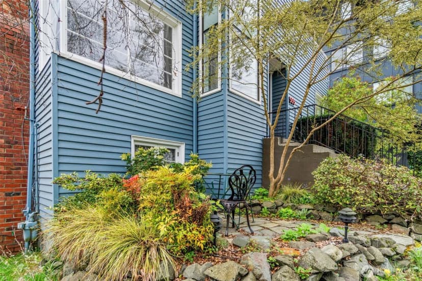 Property photo for 555 Galer Street, Seattle photo 40