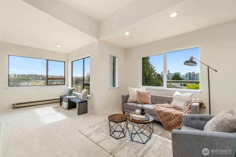 Property photo for 555 Galer Street, Seattle photo 18