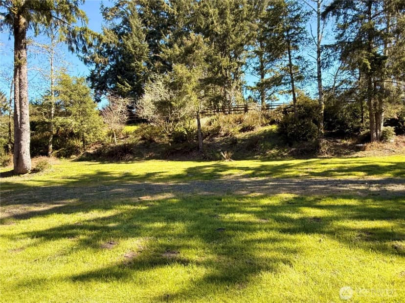 Property photo for 1004 Discovery Avenue Se, Ocean Shores photo 5