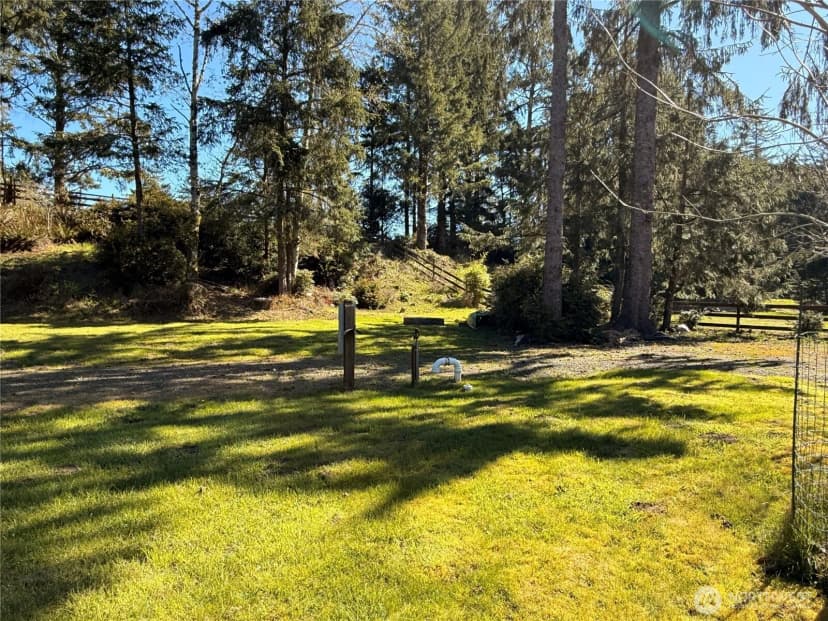 Property photo for 1004 Discovery Avenue Se, Ocean Shores photo 6