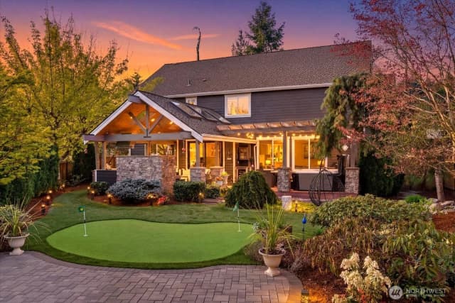 Property photo for 8907 Ne 152nd Place, Bothell photo 3