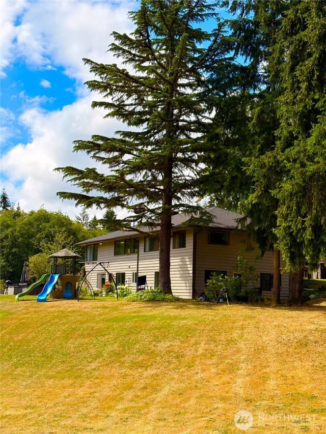 Property photo for 12504 Sw 232nd St, Vashon photo 2