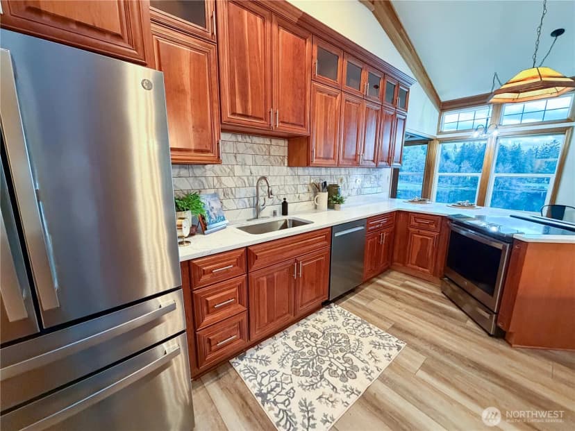 Property photo for 26130 134th Avenue Se, Kent photo 12