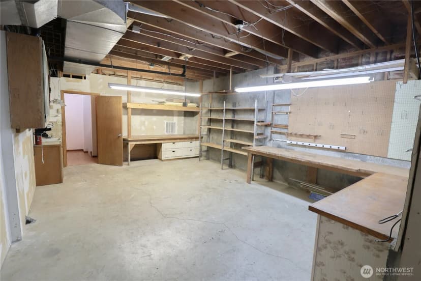 Property photo for 26130 134th Avenue Se, Kent photo 29