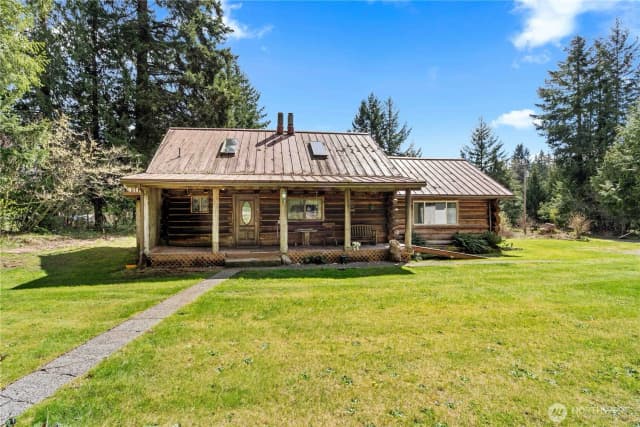 Property photo for 54715 278th Avenue E, Ashford photo 2