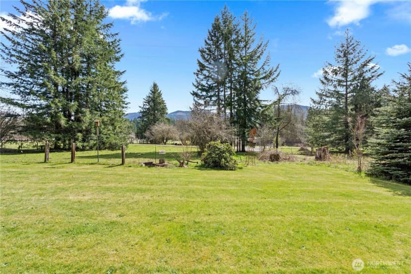 Property photo for 54715 278th Avenue E, Ashford photo 32