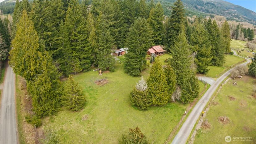 Property photo for 54715 278th Avenue E, Ashford photo 5