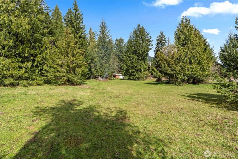 Property photo for 54715 278th Avenue E, Ashford photo 27