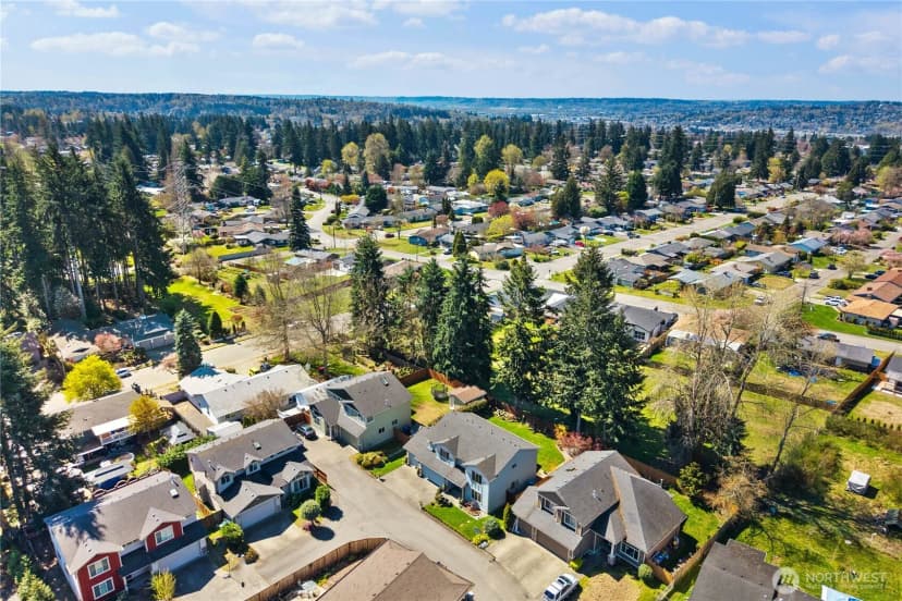 Property photo for 1003 Shelton Ave Ne, Renton photo 40