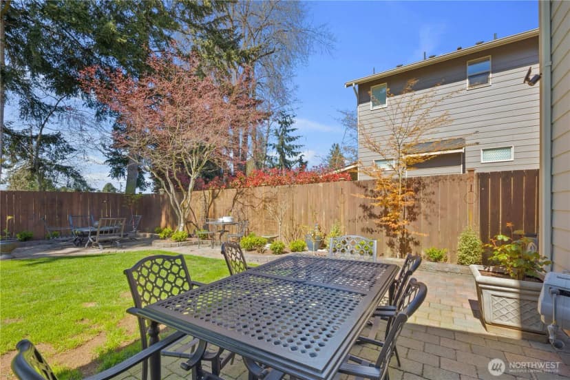 Property photo for 1003 Shelton Ave Ne, Renton photo 30