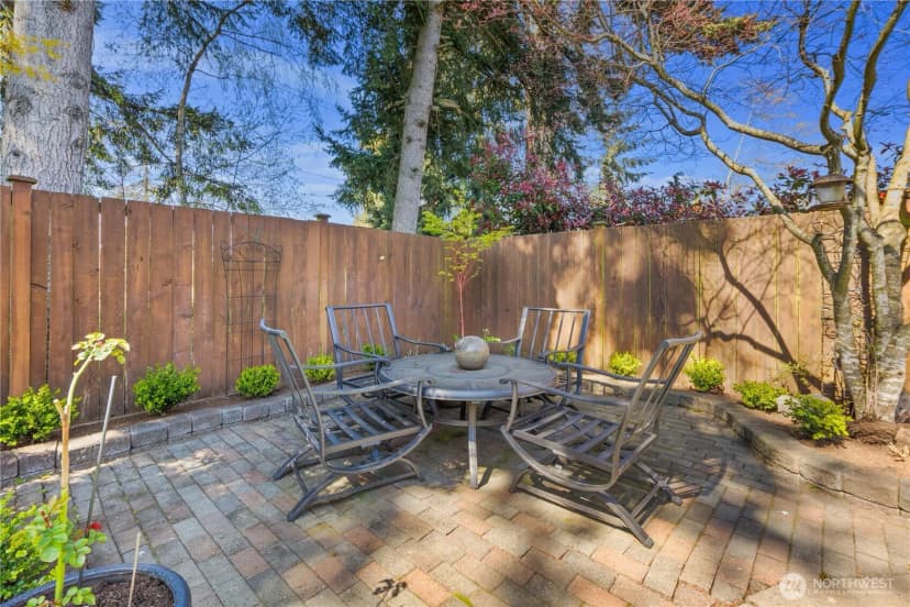 Property photo for 1003 Shelton Ave Ne, Renton photo 32
