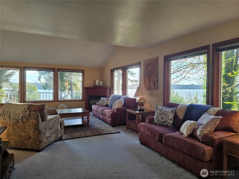 Property photo for 5023 Cooper Point Road Nw, Olympia photo 13