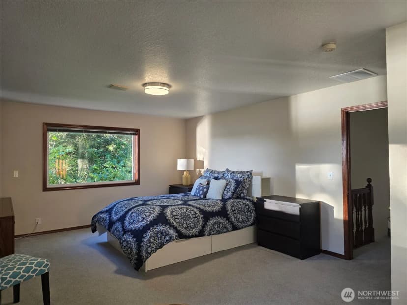 Property photo for 5023 Cooper Point Road Nw, Olympia photo 16