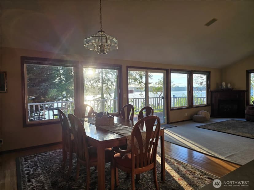 Property photo for 5023 Cooper Point Road Nw, Olympia photo 10