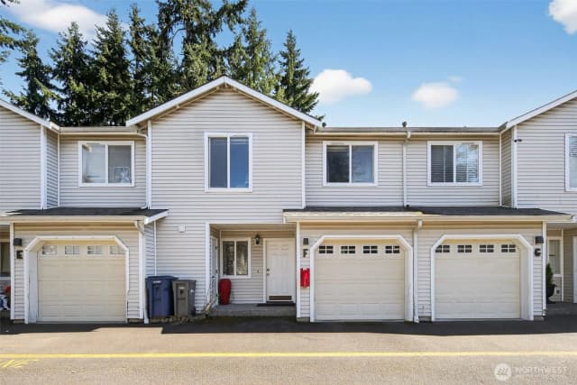 Property photo for 15511 35th Avenue W #f, Lynnwood