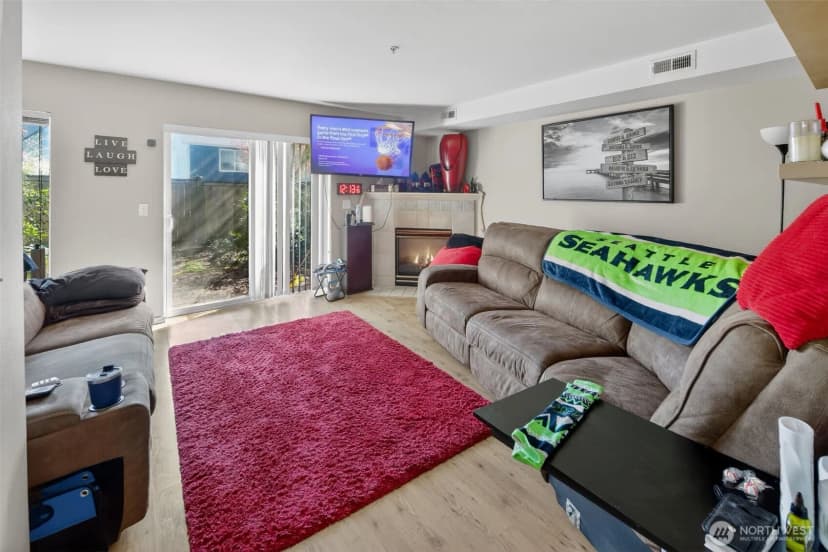 Property photo for 15511 35th Avenue W #f, Lynnwood photo 9