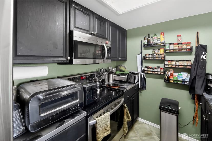 Property photo for 15511 35th Avenue W #f, Lynnwood photo 11