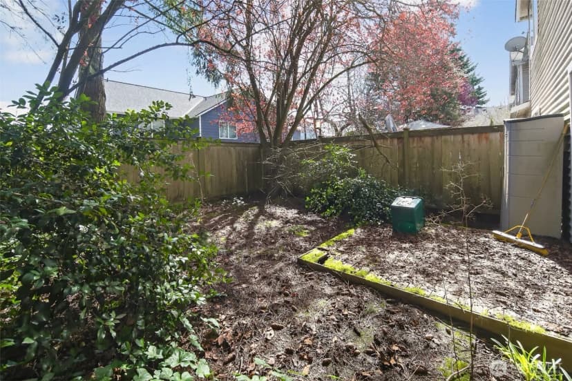 Property photo for 15511 35th Avenue W #f, Lynnwood photo 3