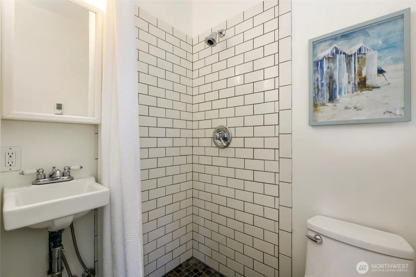 Property photo for 6122 8th Avenue Nw, Seattle photo 16