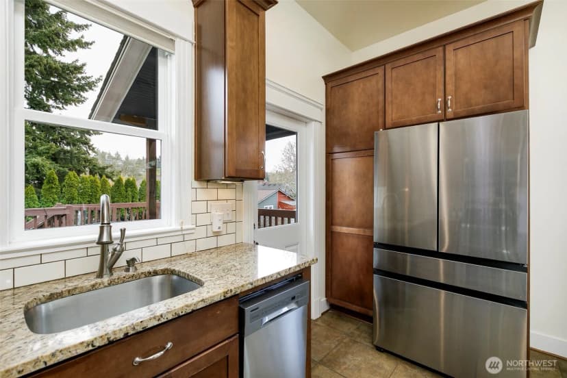 Property photo for 6122 8th Avenue Nw, Seattle photo 7