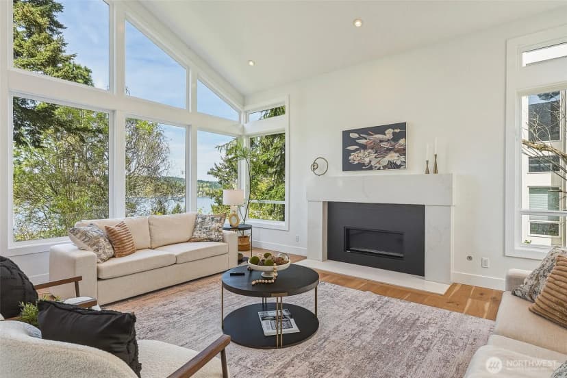 Property photo for 15211 61st Place Ne, Kenmore photo 8