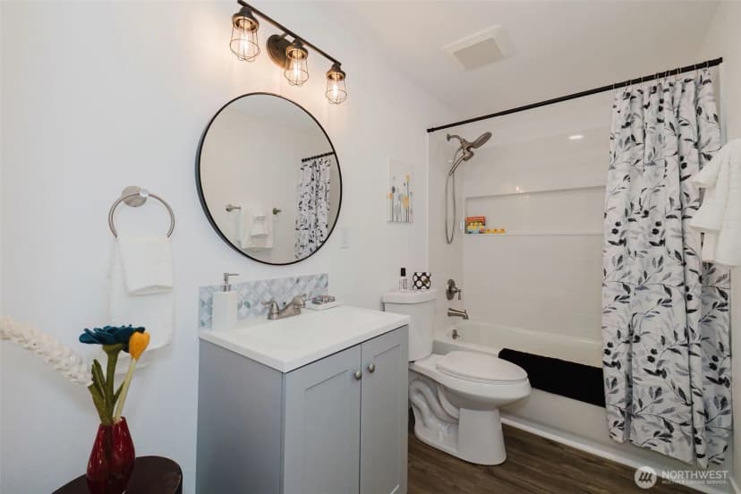 Property photo for 21579 Howard Avenue Ne, Kingston photo 17