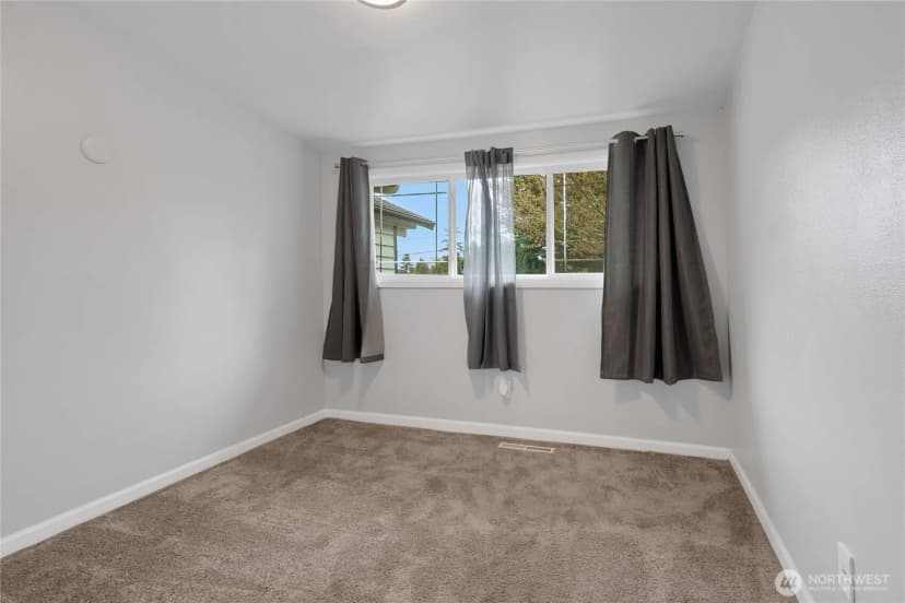 Property photo for 10524 43rd Street Ct E, Edgewood photo 18