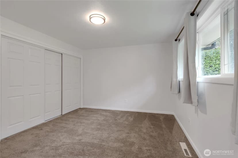 Property photo for 10524 43rd Street Ct E, Edgewood photo 14