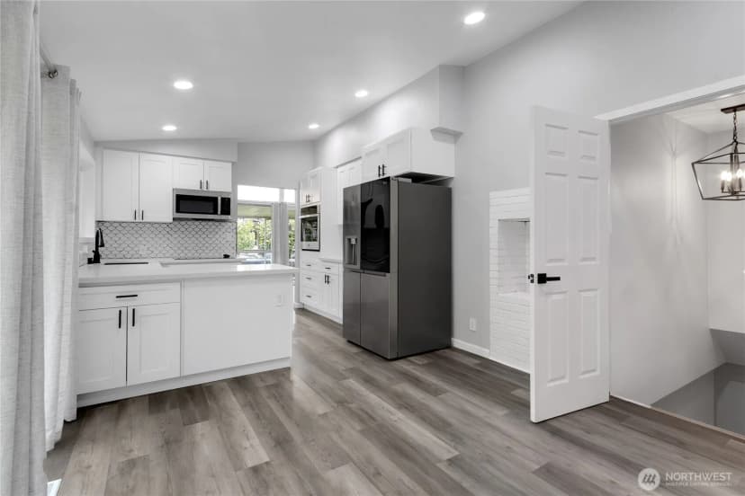 Property photo for 10524 43rd Street Ct E, Edgewood photo 8
