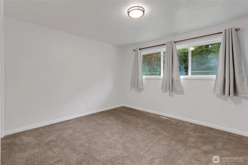Property photo for 10524 43rd Street Ct E, Edgewood photo 15