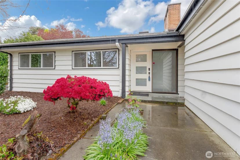 Property photo for 10524 43rd Street Ct E, Edgewood photo 4